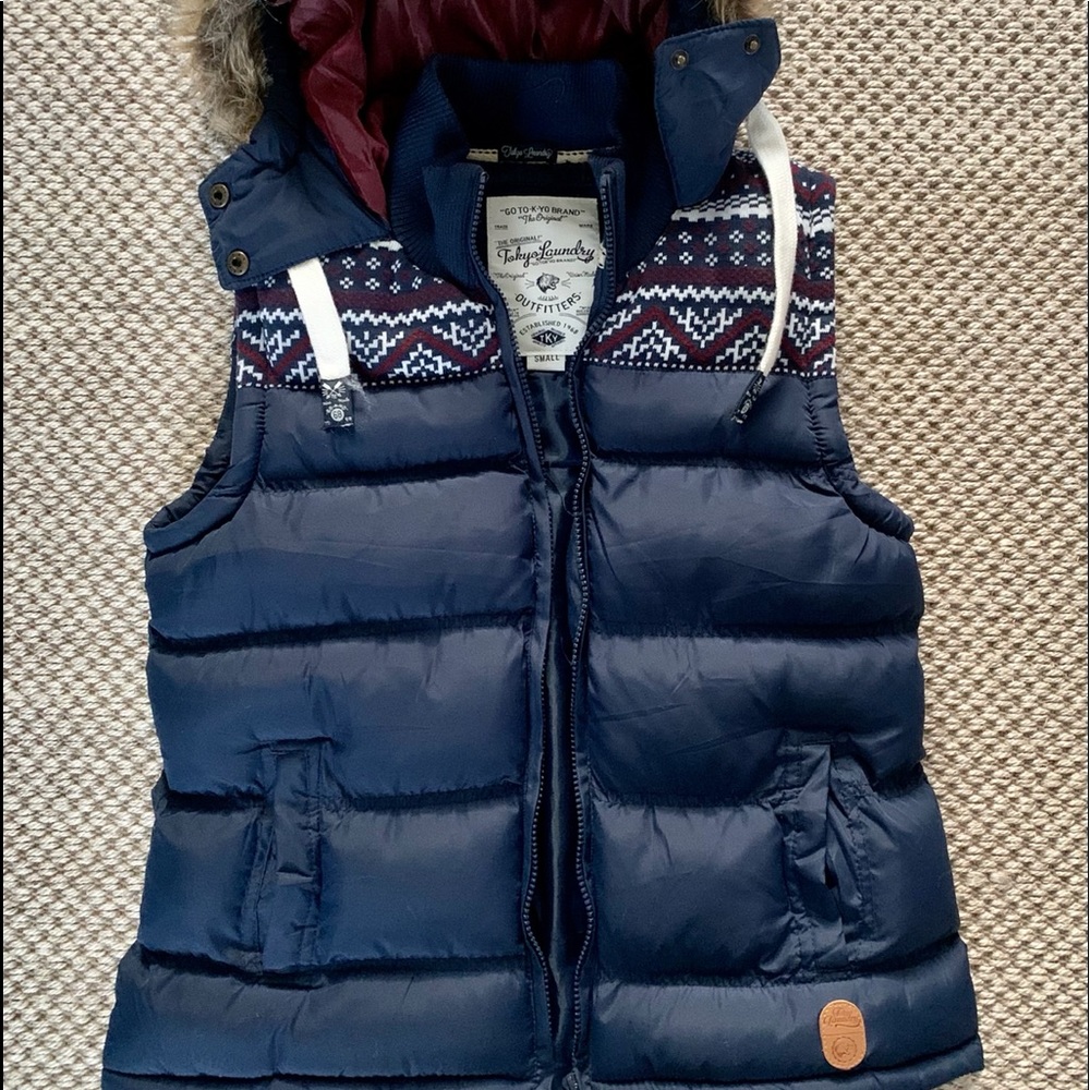 NWOT Tokyo Laundry Hooded Puffer Vest Size S